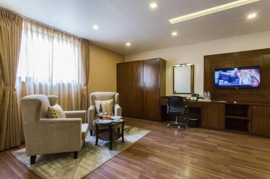 Hotel Buddy Катманду Экстерьер фото